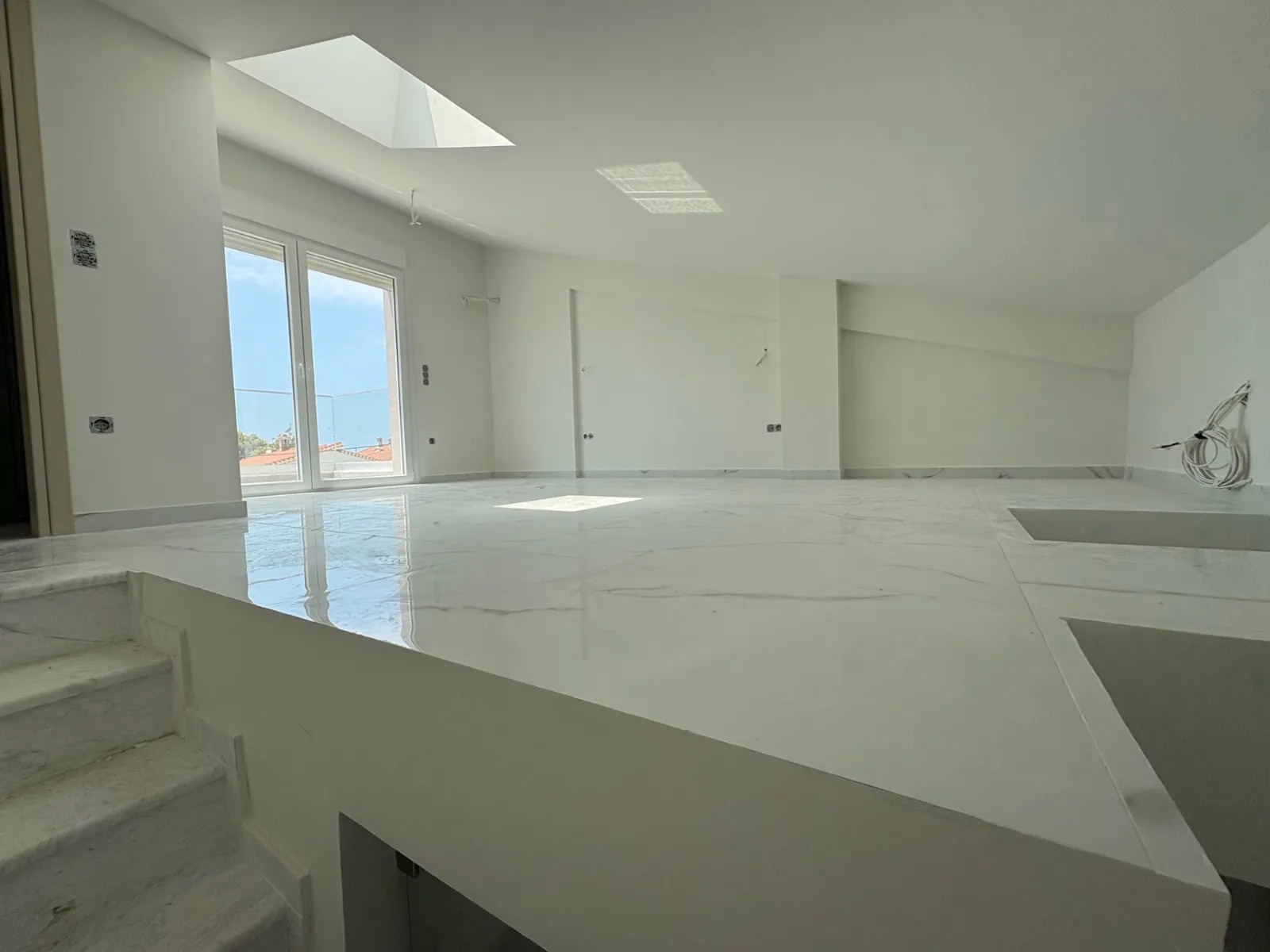 Halkidiki, Nea Mudanija (Muries) — mezonet sa pogledom na more (125 m²) | €360.000
