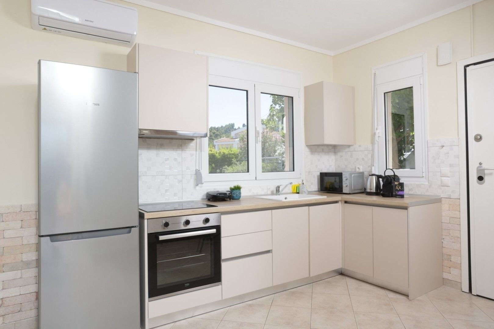 Halkidiki, Paliouri (Kasandra) — potpuno namešten mezonet sa podrumom (125 m²) | GOLDEN VISA | €460.000
