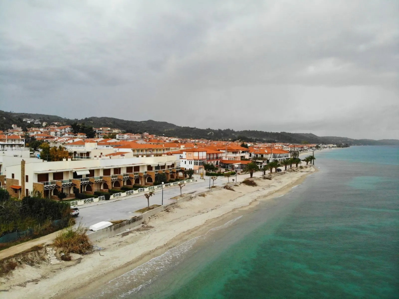 Halkidiki, Polihrono (Kasandra) — mezonet uz more, useljiv (65 m²) | €415.000