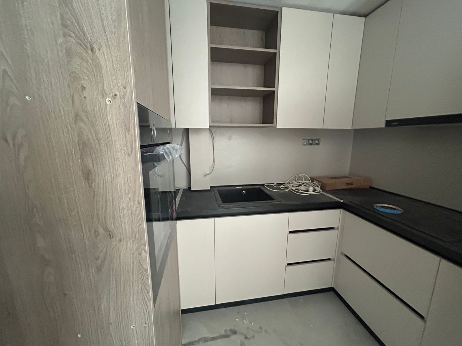 Solun, Plateia Navarinou — renoviran namešten dvosoban stan (54 m²) | €420.000